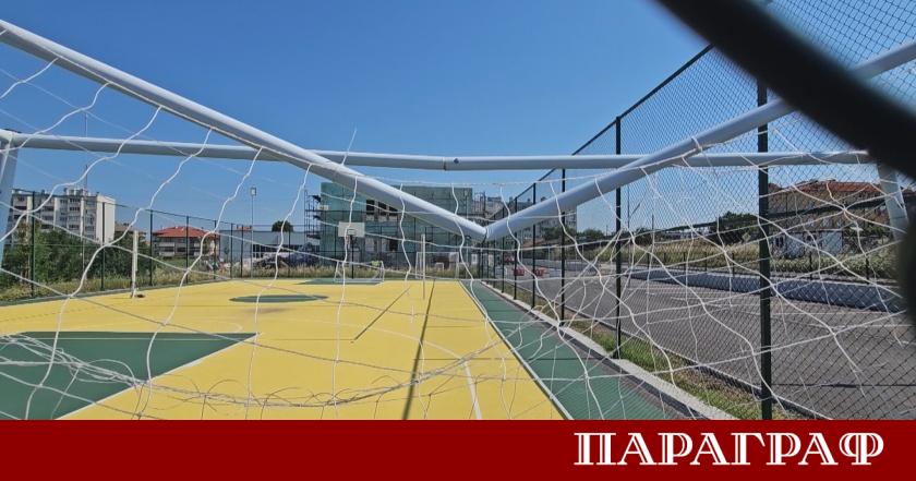 Новият спортен комплекс в град Хасково стана жертва на сериозни