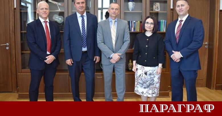 Временно изпълняващият функциите главен прокурор Ваня Стефанова проведе официална церемония