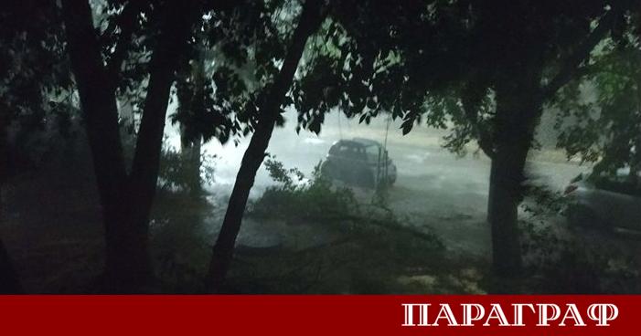 Пловдив стана сцена на мощно природно бедствие тази вечер Градът
