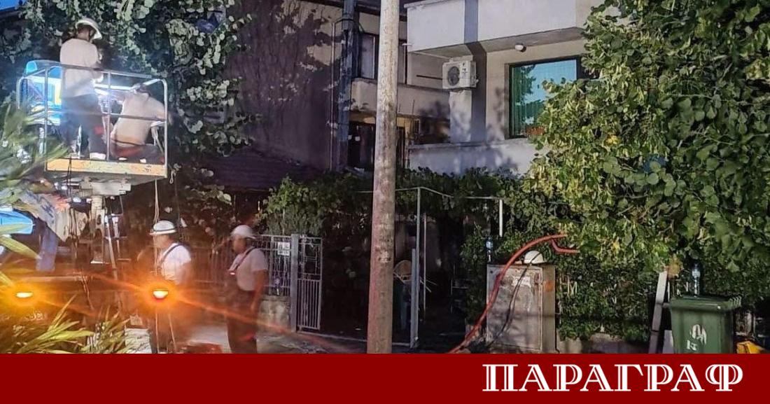Силна буря връхлетя град Приморско и предизвика сериозни повреди в