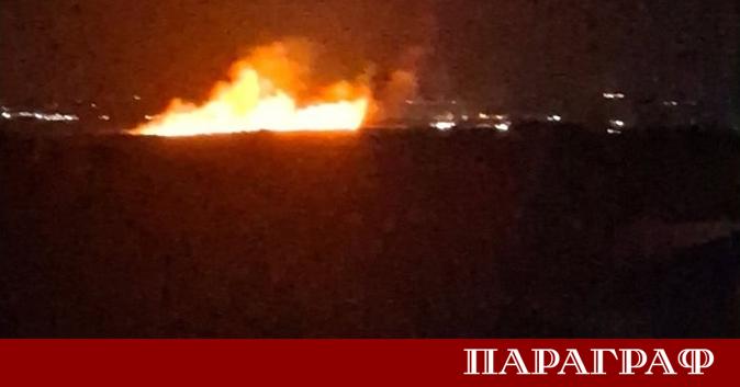 Голям пожар избухна край Асеновград и предизвика сериозна тревога сред