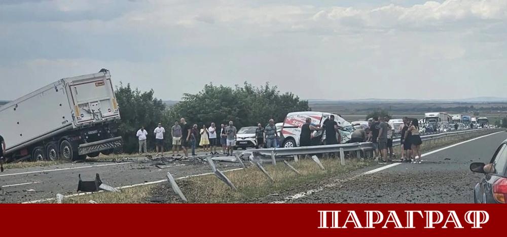 Тежките катастрофи с товарни автомобили през последните седмици разтърсиха общественото
