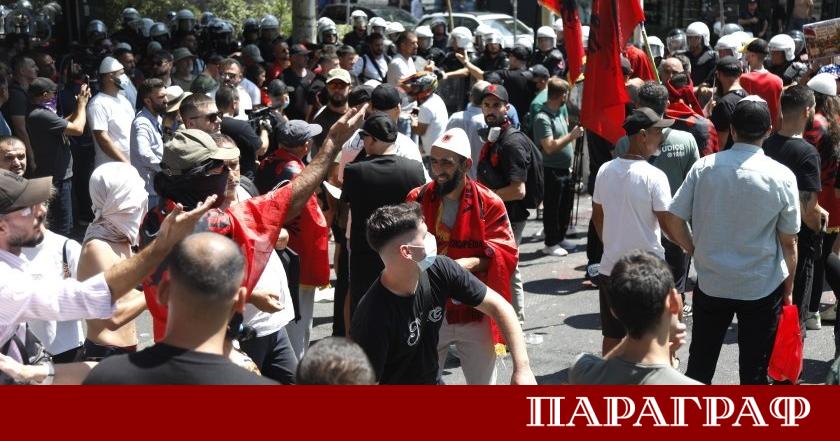 Напрежението пред законодателния орган на Албания ескалира до критични нива