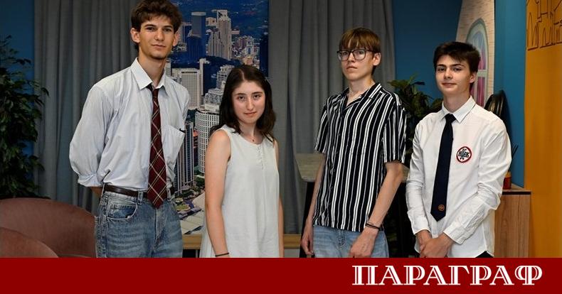 Ученици от Националната гимназия за древни езици и култури НГДЕК