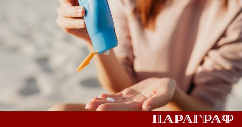 Слънцезащитният крем е неизменна част от летния сезон Много хора