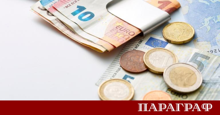 Държавата бизнесът и синдикатите разполагат с по малко от два