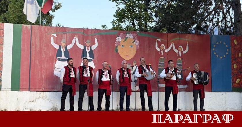 Десетки жители и гости на община Петрич се обединиха в